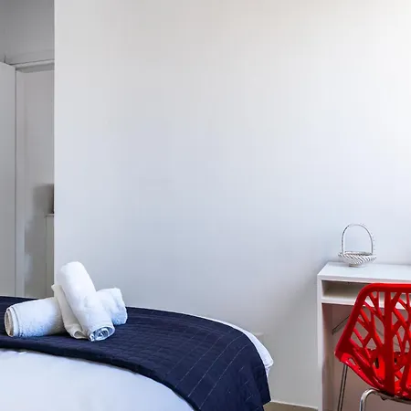 Lunar 1-bedroom Apartment Larnaca